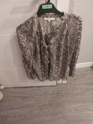 Blusa Dams estampado serpiente