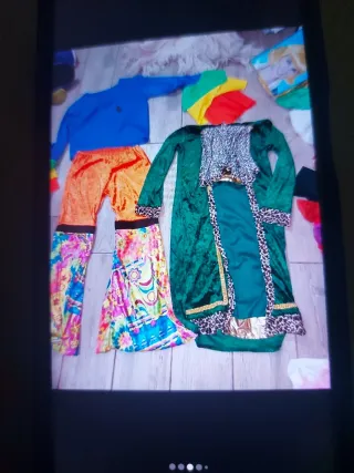 Lotto 73 costumi carnevale misti