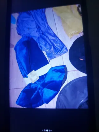 Lotto 73 costumi carnevale misti