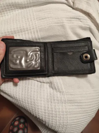 Dos Carteras Tommy Hilfiger e Inside Azul y Turqu