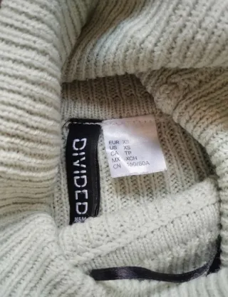 Jersey H&M verde salvia cuello alto XS