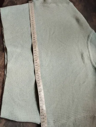 Jersey H&M verde salvia cuello alto XS