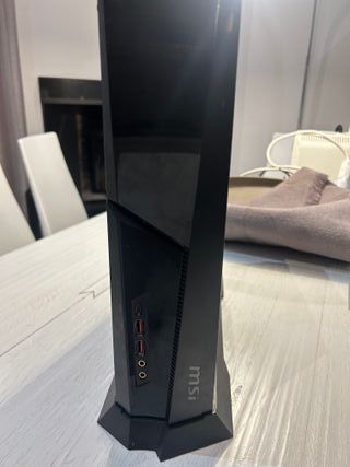 PC MSI Nero con LED - Alimentazione da aggiustare