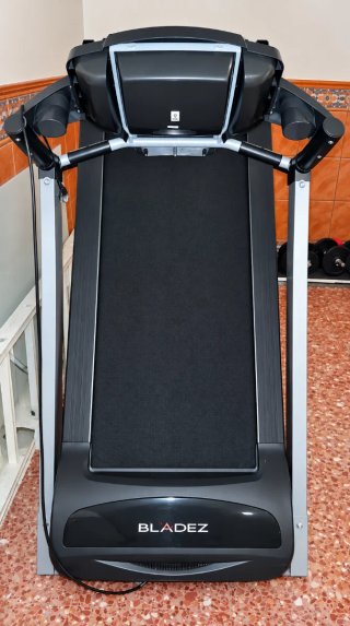 Cinta de correr Bladez TR202i