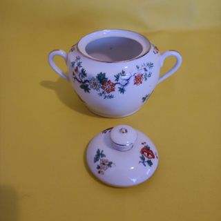 Azucarero de porcelana con flores