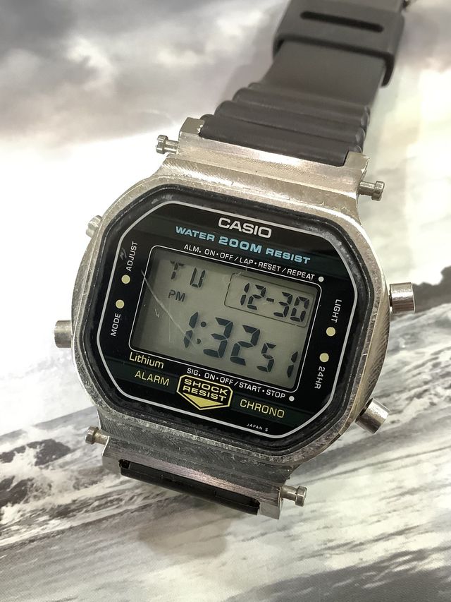 CASIO G SHOCK DW 5200C "THE HERO" Año 1984 -
