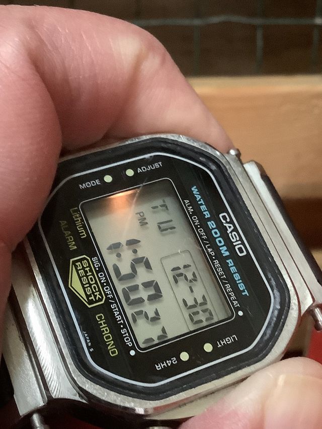 CASIO G SHOCK DW 5200C "THE HERO" Año 1984 -