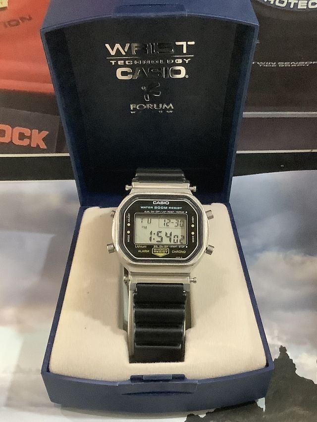 CASIO G SHOCK DW 5200C "THE HERO" Año 1984 -