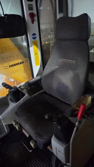 Excavadora Liebherr