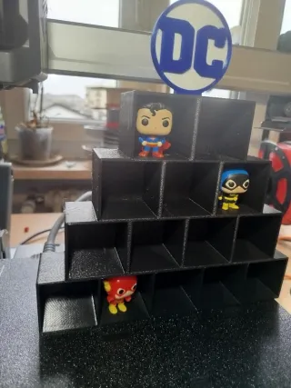 Espositore Piramide DC Comics Funko Pop