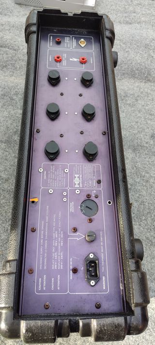 Amplificador Bajo HH Electronic Bass Machine