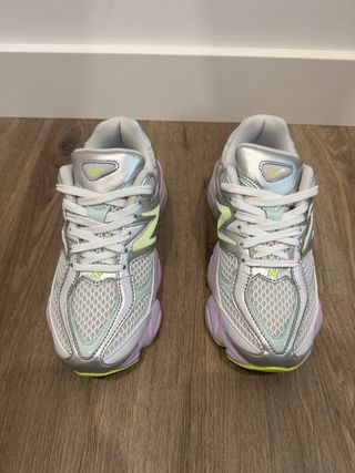 Tênis New Balance 9060 Roxo e Branco