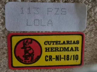 Cubertería de 113 piezas