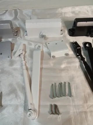 Chiudiporta idraulico nero