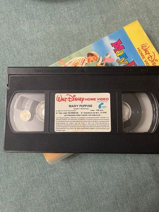 VHS Mary Poppins y El Mago de Oz