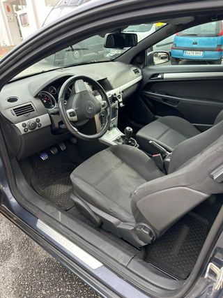 Opel Astra GTC