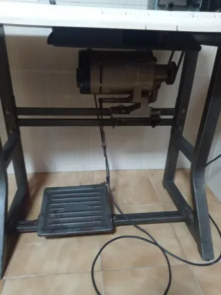 Máquina de coser industrial Alfa