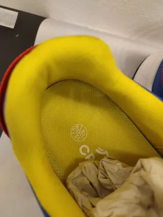 Scarpe dopo gara ciclismo Lidl Trek nuove