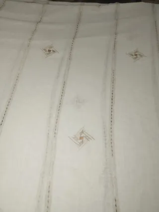 Tenda con righe verticali