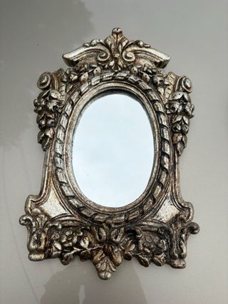 Pareja de espejos antiguos decorativos