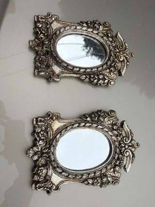 Pareja de espejos antiguos decorativos