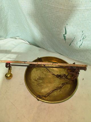 Balanza romana latón con plato