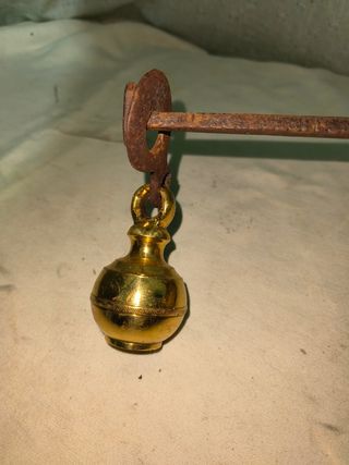 Balanza romana latón con plato