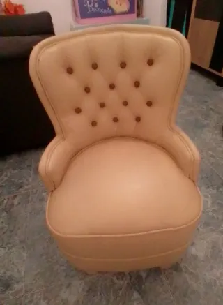 Descalzadora de piel beige