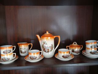 Juego de café 6 tazas, cafetera, azucarero y jarra