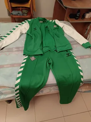 Chándal Real Betis Hummel Talla XS