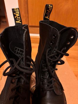 Dr. Martens Virginia botas Talla 38