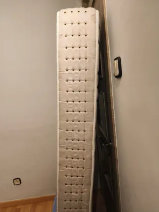 Colchón de tela beige