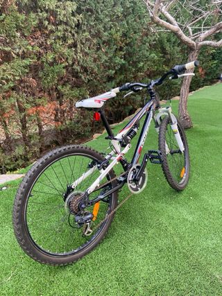 Bicicleta juvenil marca Coluer 24’’