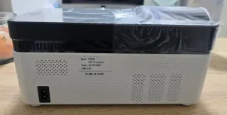 Proyector LED HY450. 8K 900 ANSI