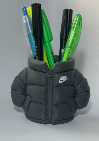 Porta lápices estilo puffer gris