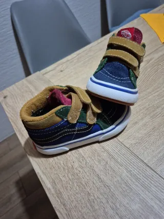 Vans niño azul y verde. Talla 22
