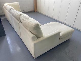 Sofá de tela de alta calidad el color beige