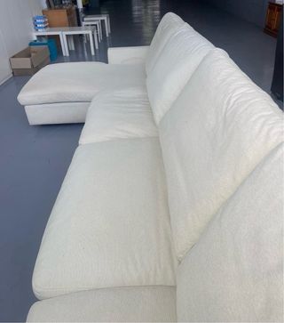 Sofá de tela de alta calidad el color beige