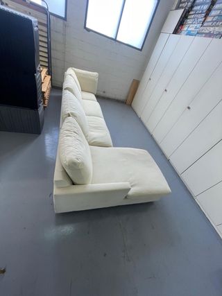 Sofá de tela de alta calidad el color beige