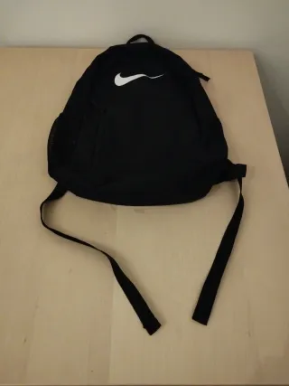 Mochila Nike Negra leed la descripción