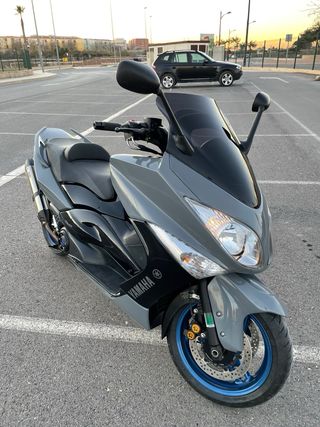 Yamaha TMAX 500 Maxi Scooter