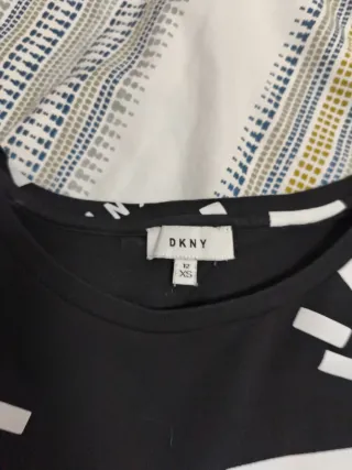 Blusa DKNY niña Talla XS