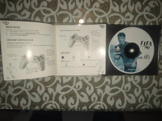 Lote PS1: NBA Total 97, FIFA 99 y Mando Sony PS1