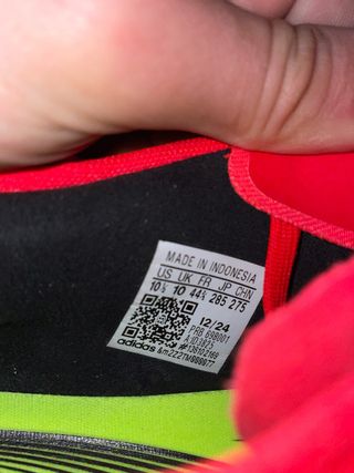 Zapatillas Adidas Predator Rojas