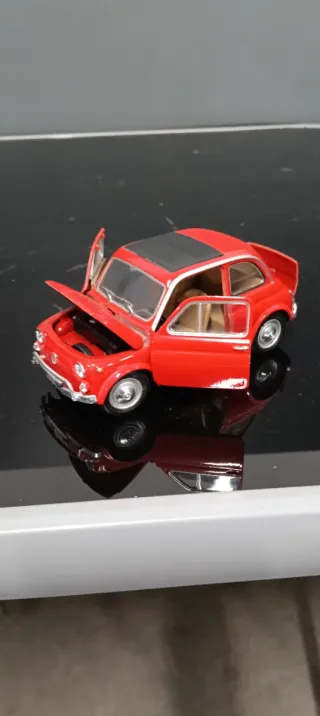 Modellino Fiat 500 L Rosso