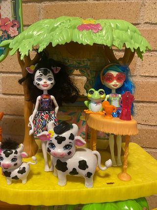 Cafetería Enchantimals con 6 muñecas y 7 mascotas