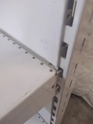 Estantería metálica