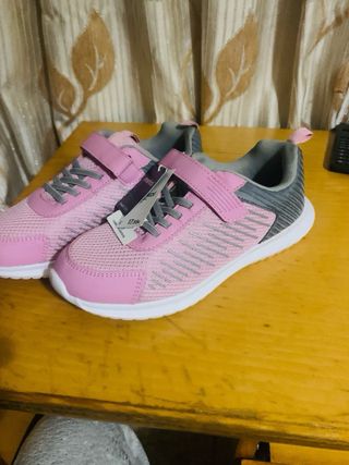 Zapatillas deportivas infantiles talla 38