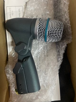 Micrófonos nuevos por cierre