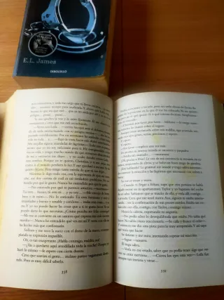 CINCUENTA SOMBRAS DE GREY